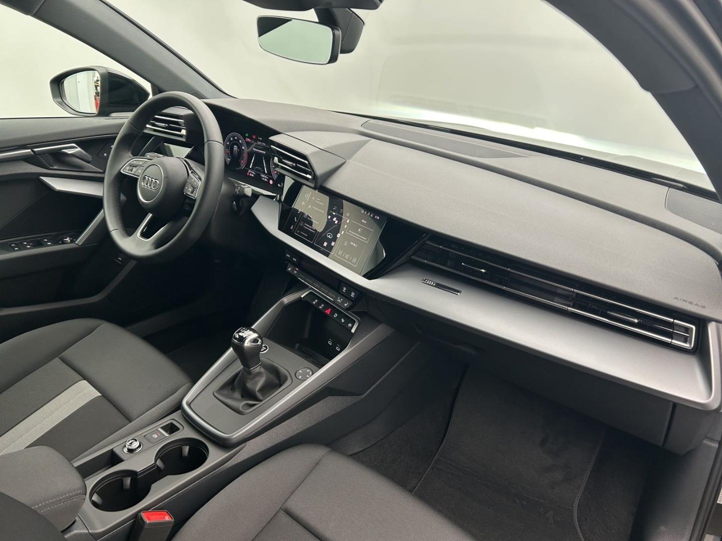 Bild über Audi A3 Sportback TFSI Schaltgetriebe - für weitere Informationen kontaktieren Sie den Audi Partner