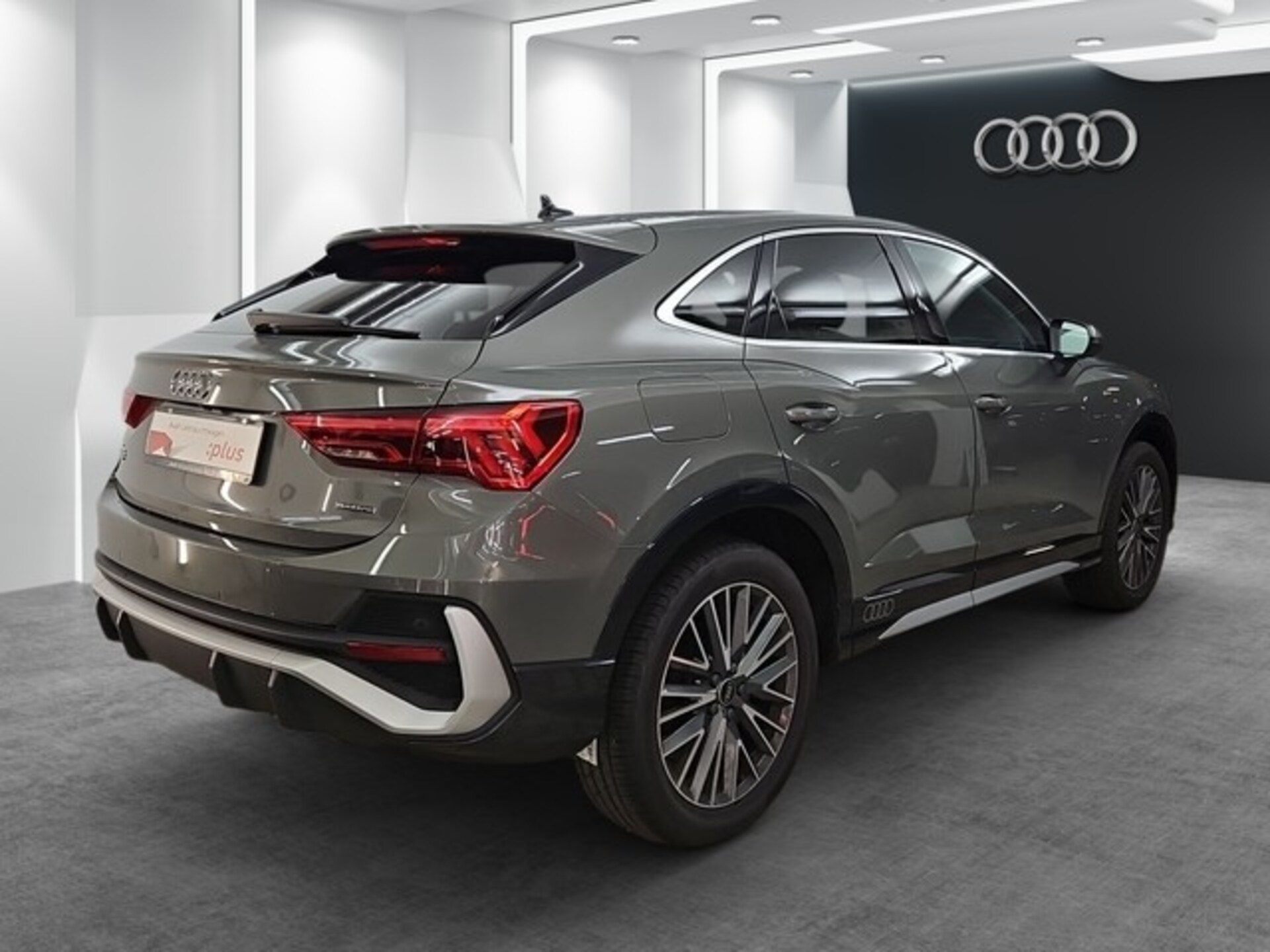 Audi Q3 Sportback S line