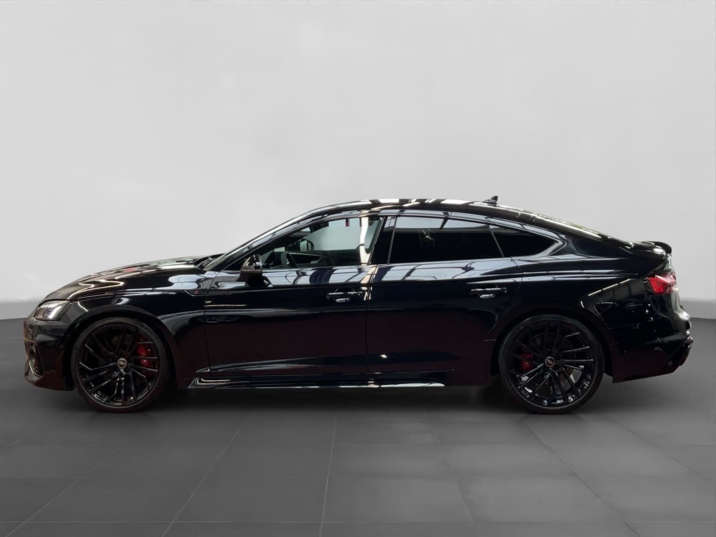 Bild über Audi RS 5 Sportback TFSI quattro tiptronic - für weitere Informationen kontaktieren Sie den Audi Partner