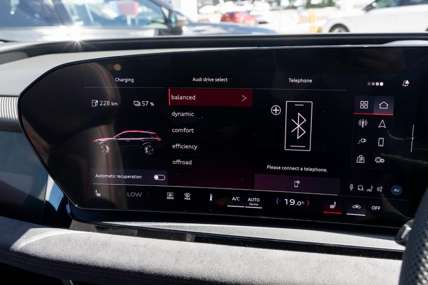 Image about Audi SQ6 SUV e-tron e-tron quattro