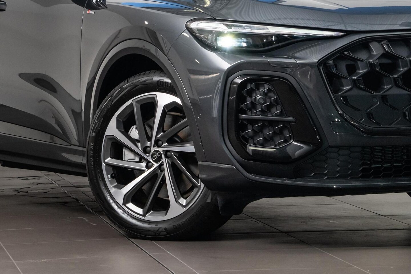 Image about Audi Q5 SUV TDI quattro 150 kW sport
