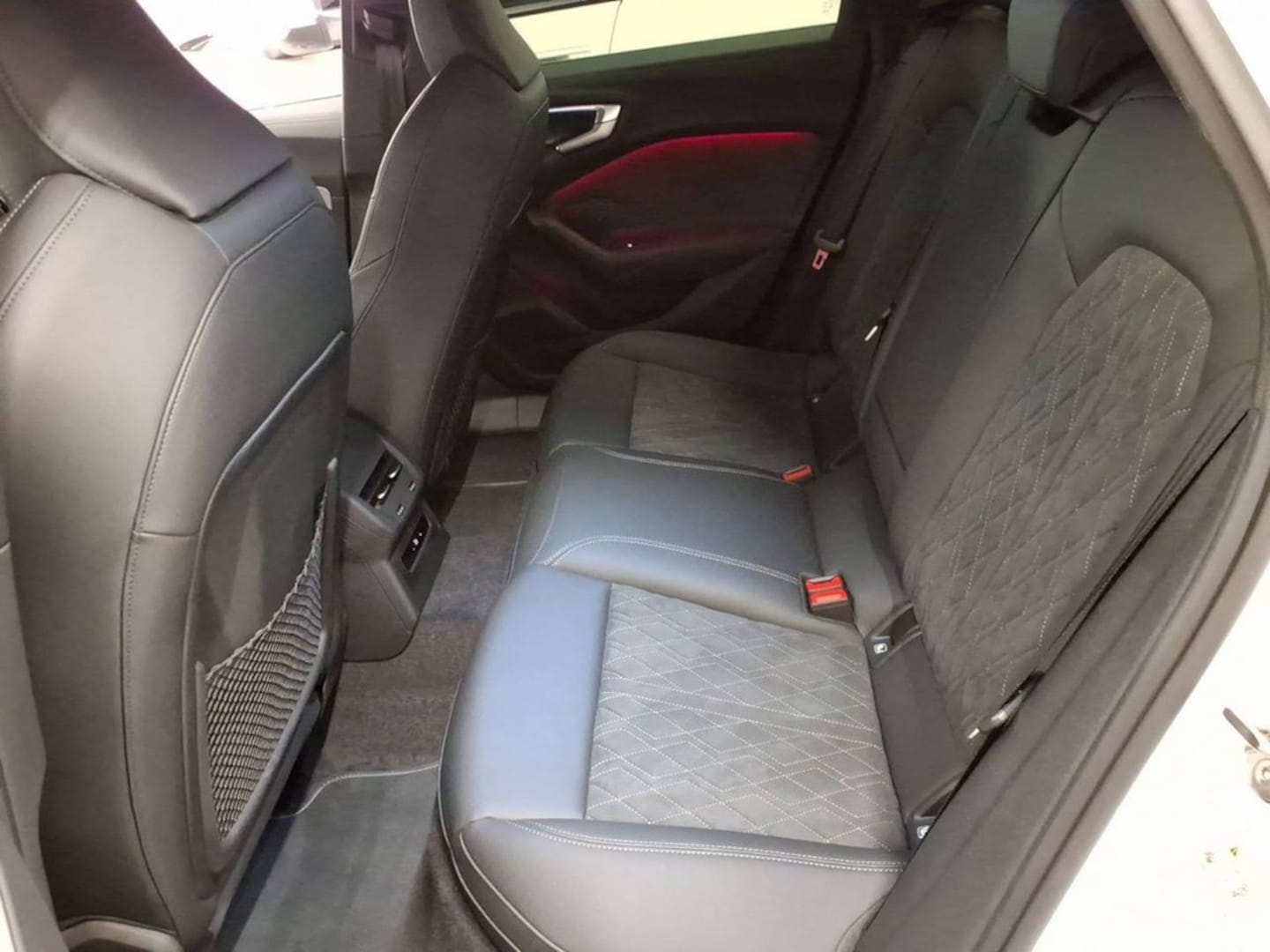 Bild über Audi S5 Avant edition one TFSI 270 kW S tronic - für weitere Informationen kontaktieren Sie den Audi Partner