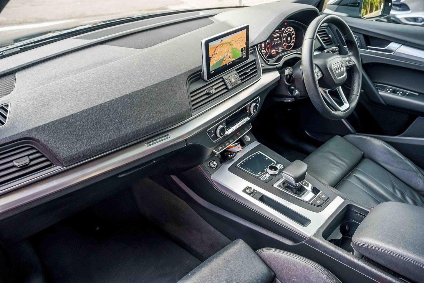 Image about Audi Q5 sport 45 TFSI quattro S tronic
