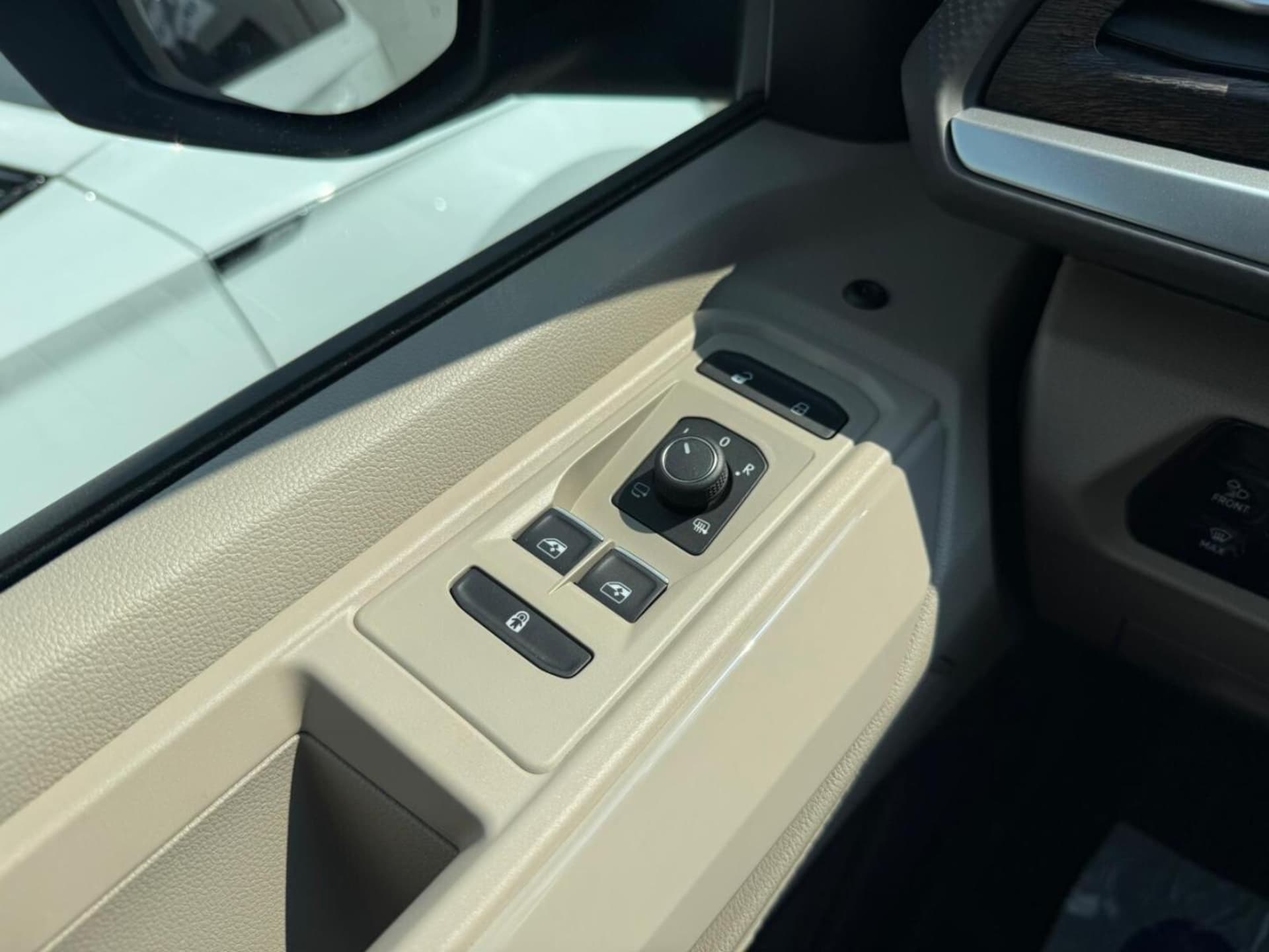 Volkswagen Multivan Style