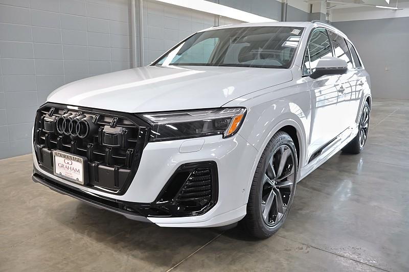 2026 Audi Q7 55 Premium Plus quattro Tiptronic's photo