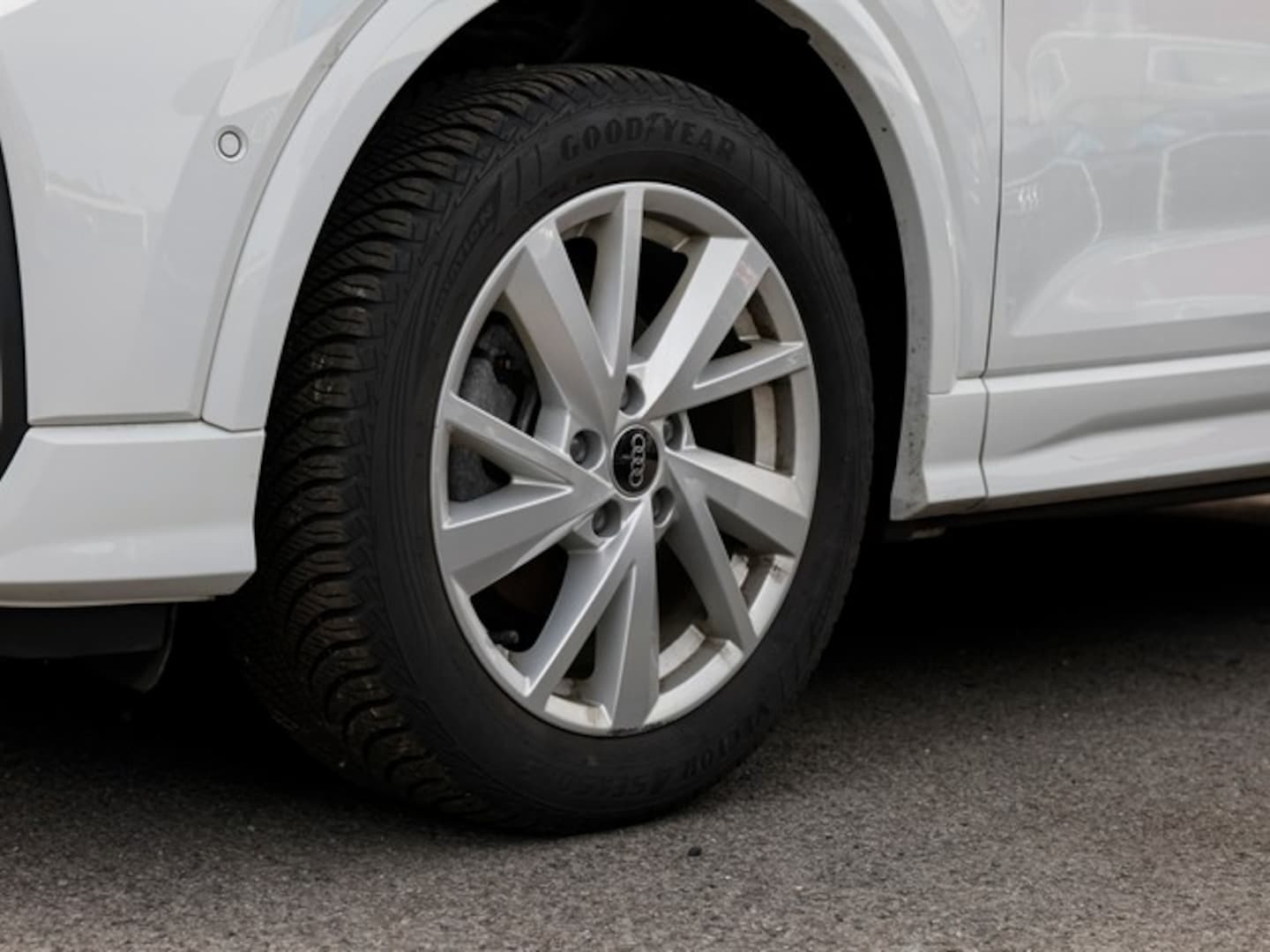 Bild über Audi Q2 S line 35 TFSI S tronic - für weitere Informationen kontaktieren Sie den Audi Partner