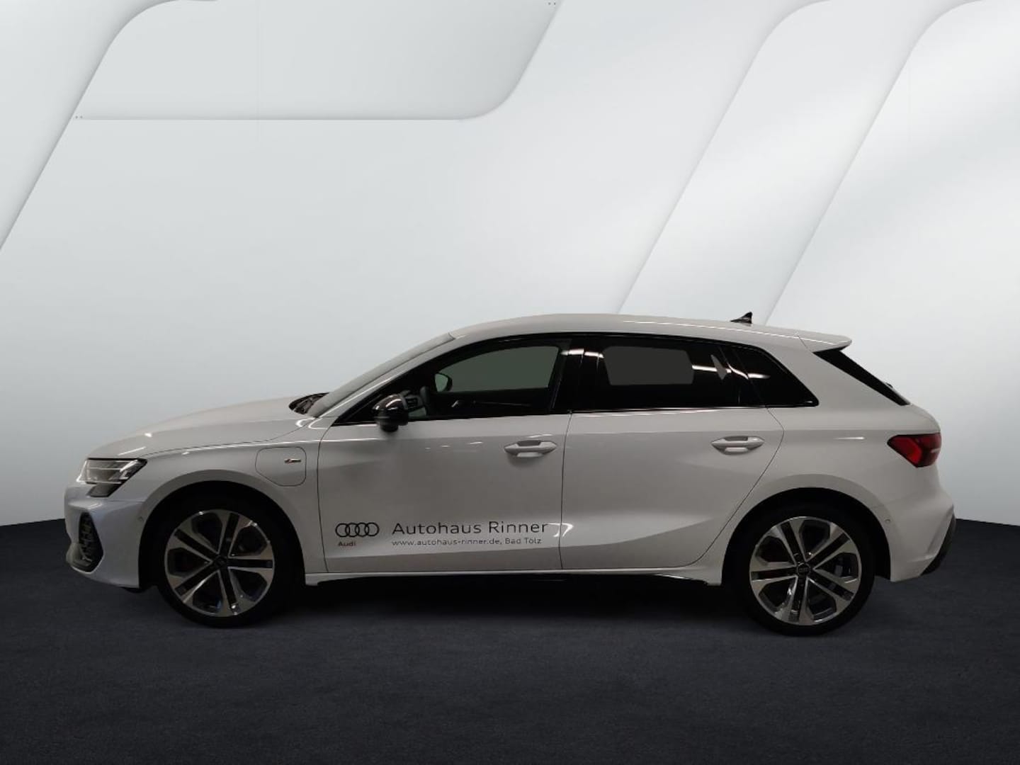 Bild über Audi A3 Sportback TFSI e TFSI e 200 kW S tronic - für weitere Informationen kontaktieren Sie den Audi Partner