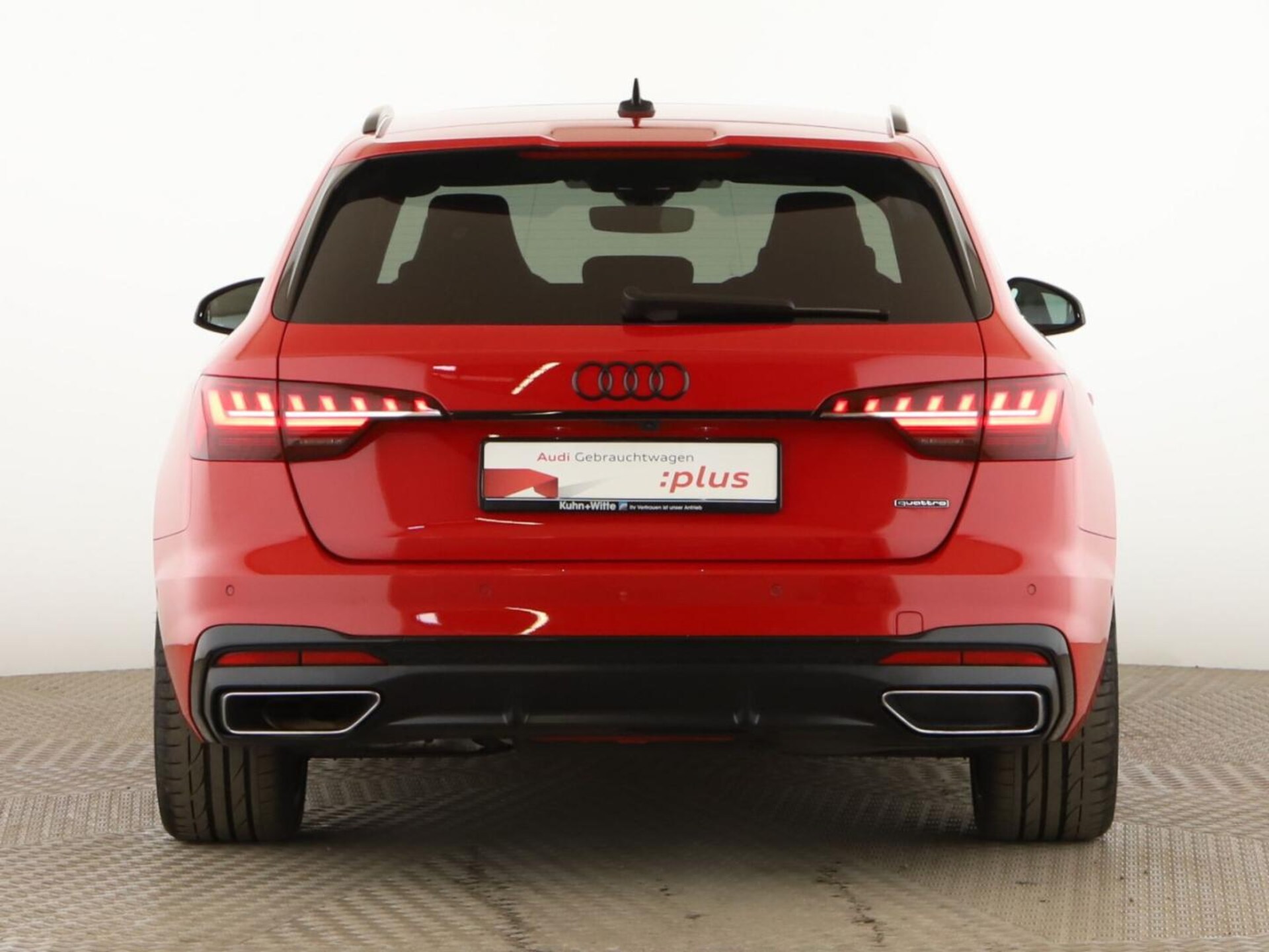 Audi A4 Avant S line