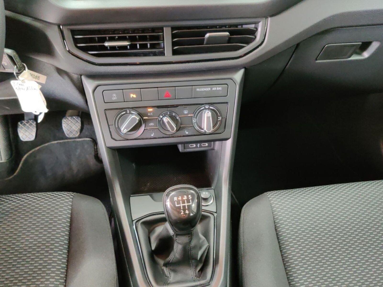 Volkswagen T-Cross – Bild 11