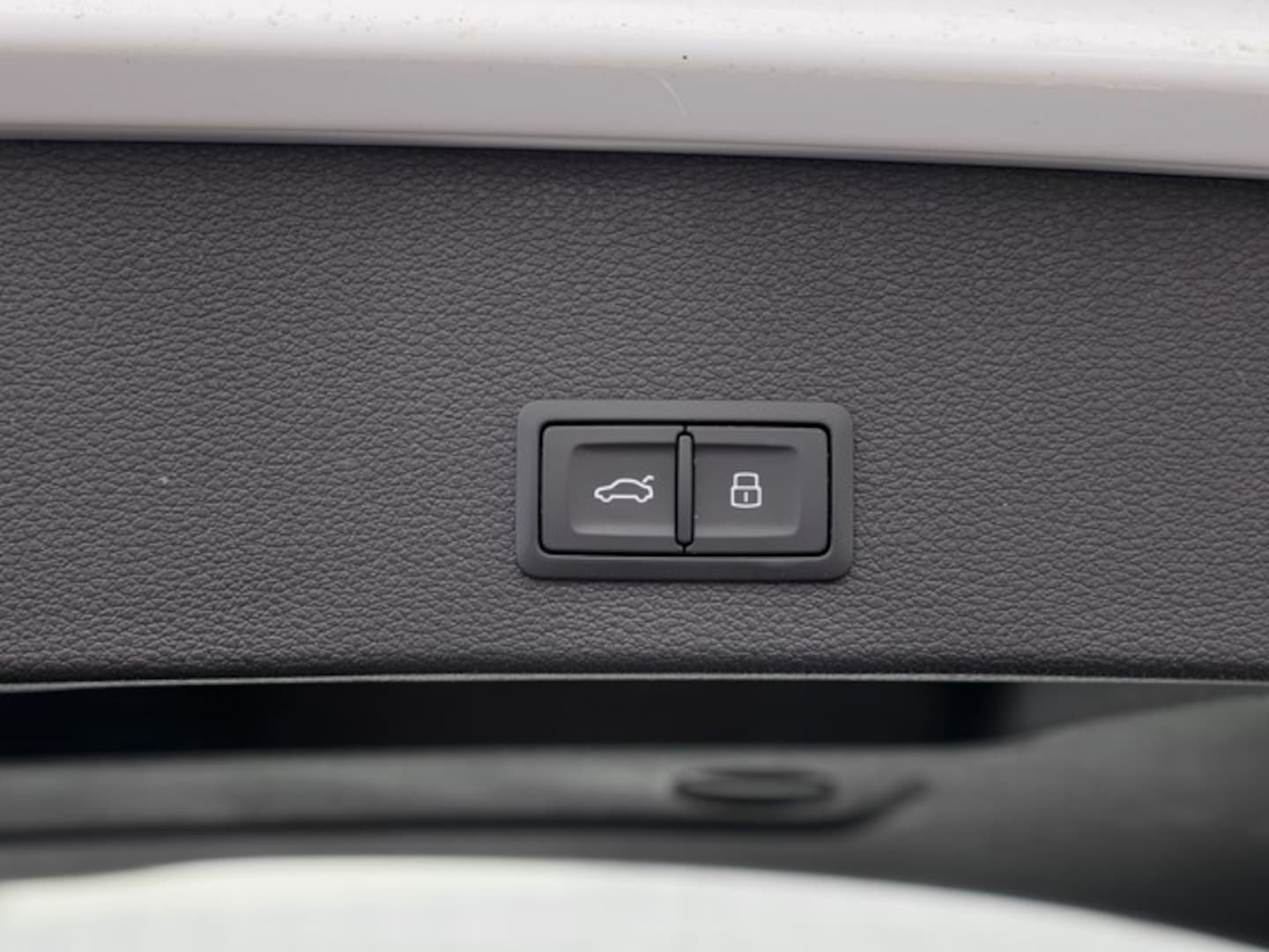 Bild über Audi Q2 S line 35 TFSI S tronic - für weitere Informationen kontaktieren Sie den Audi Partner