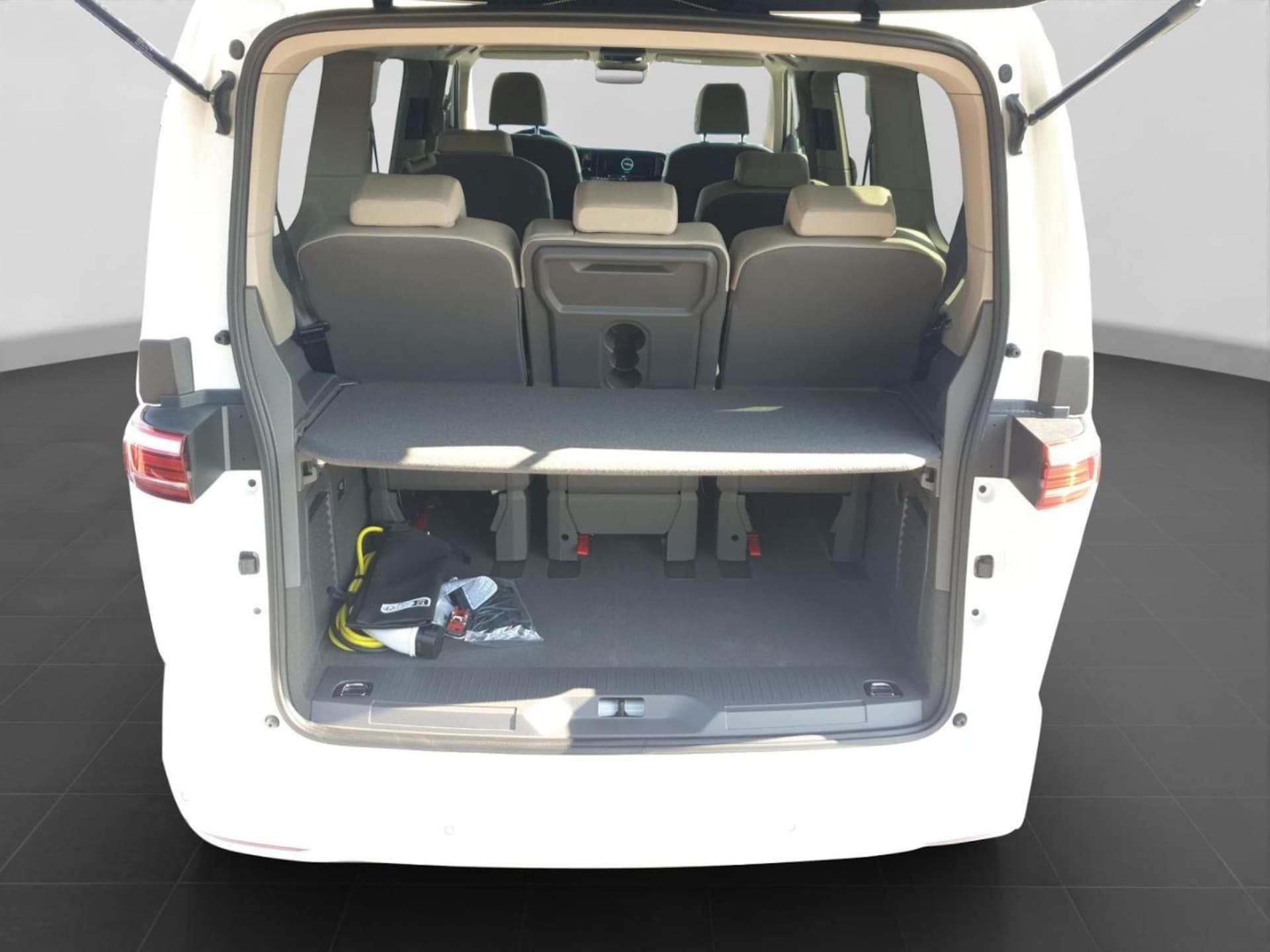Volkswagen Multivan Langversion Basis-Modell