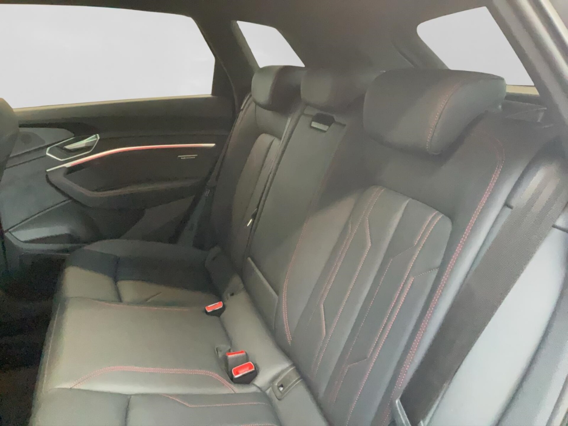 Audi Q8 e-tron S line