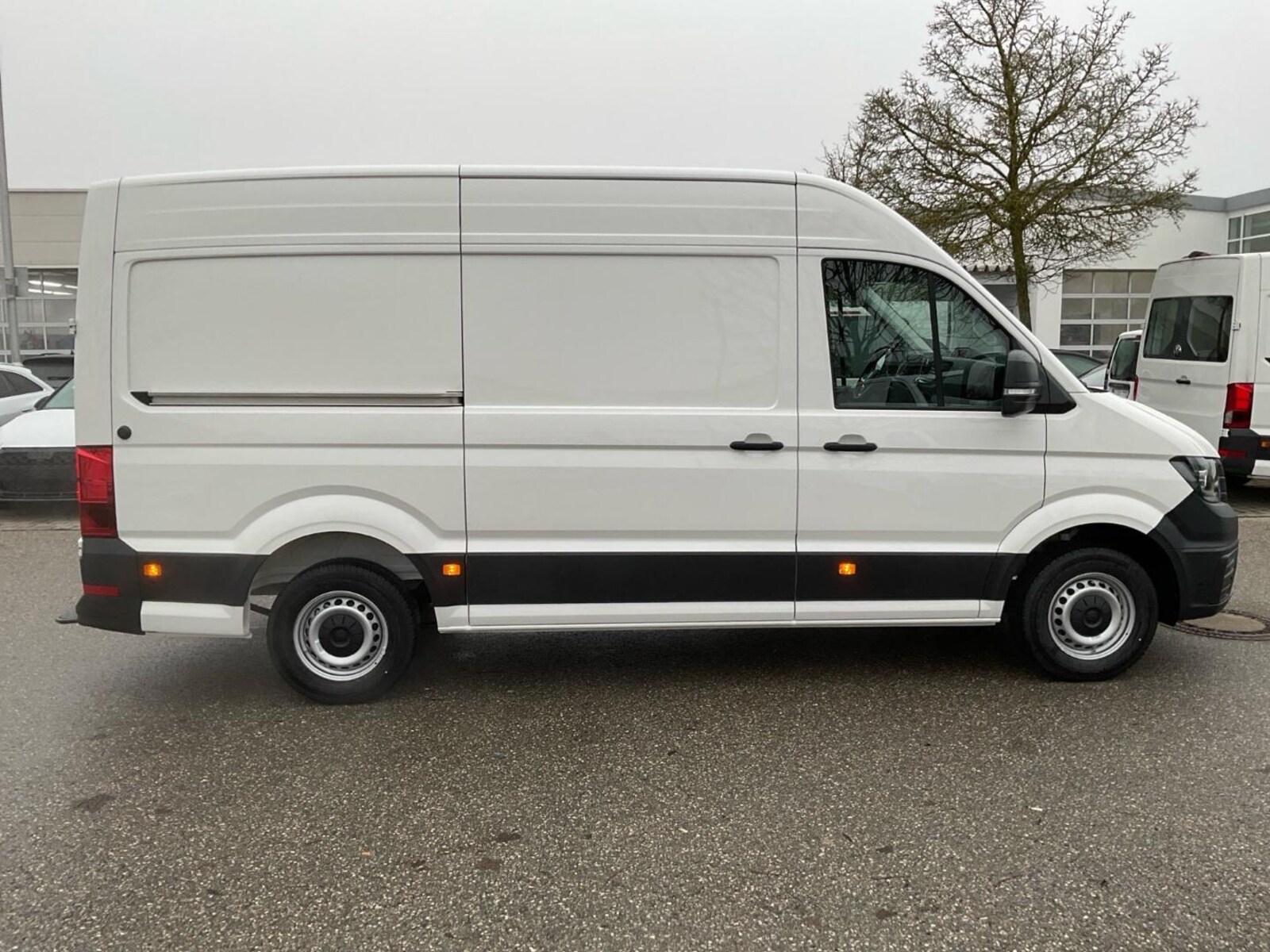 Volkswagen Crafter Kasten mittlerer Radstand – Bild 14