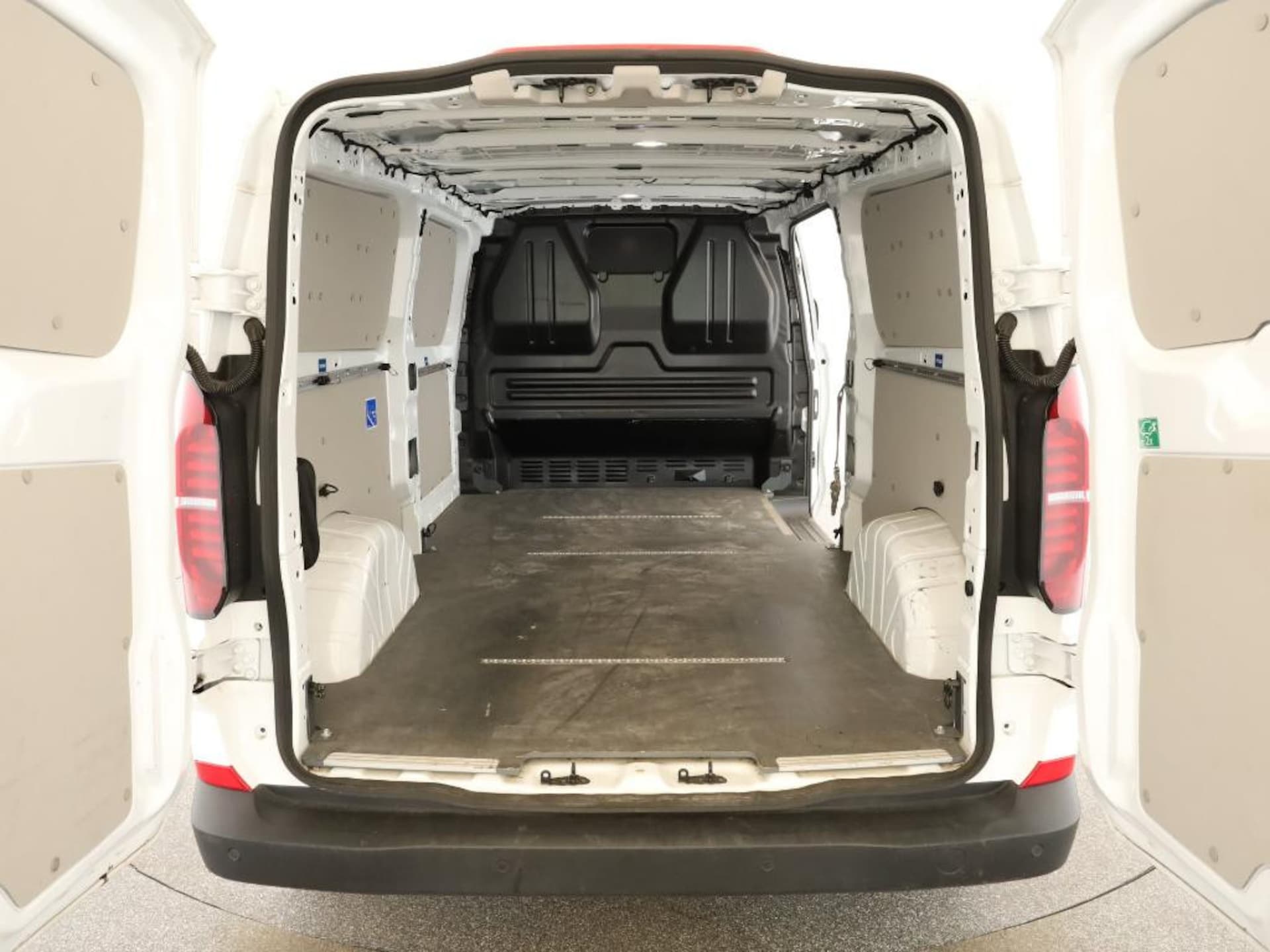 Volkswagen Transporter Kasten langer Radstand