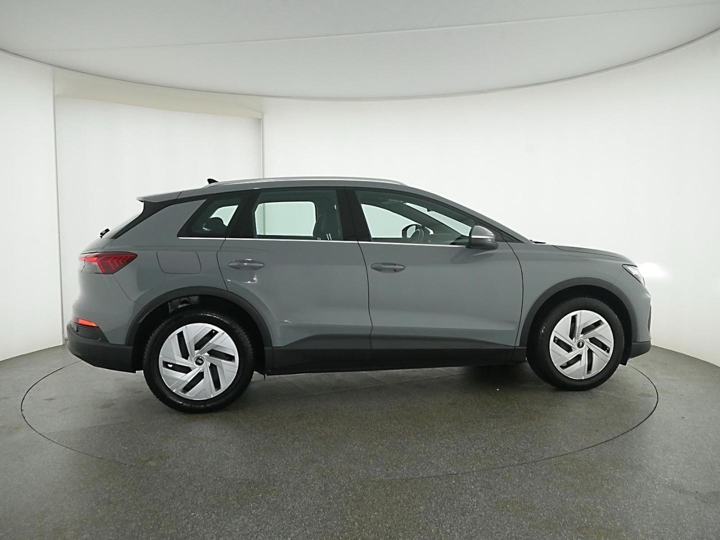 Bild über Audi Q4 e-tron 35 e-tron - für weitere Informationen kontaktieren Sie den Audi Partner