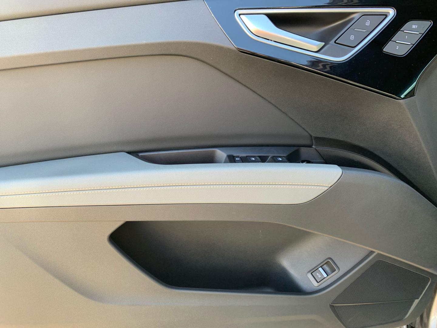 Image about Audi Q4 e-tron 40 e-tron