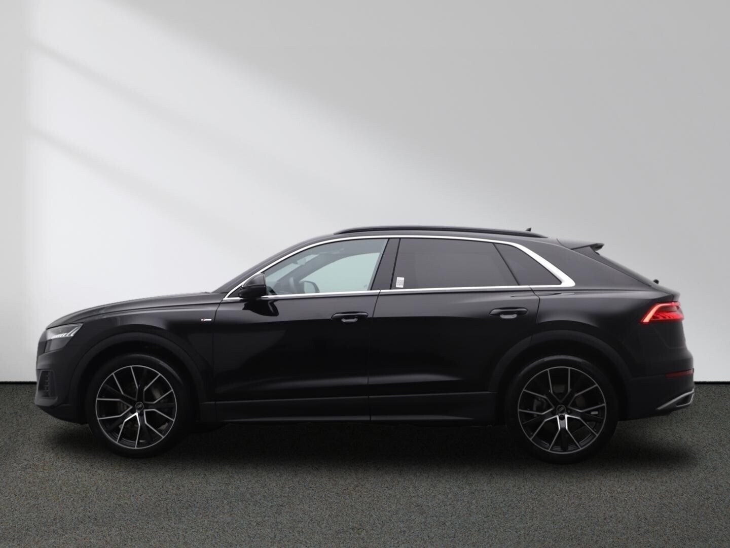 Image about Audi Q8 50 TDI quattro tiptronic