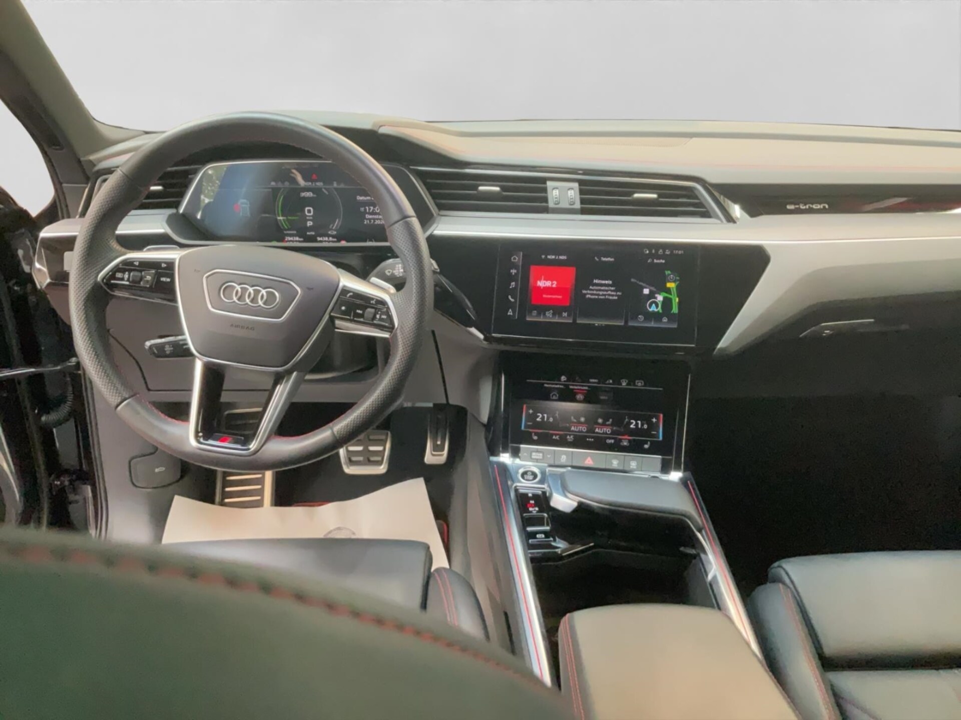 Audi Q8 e-tron S line