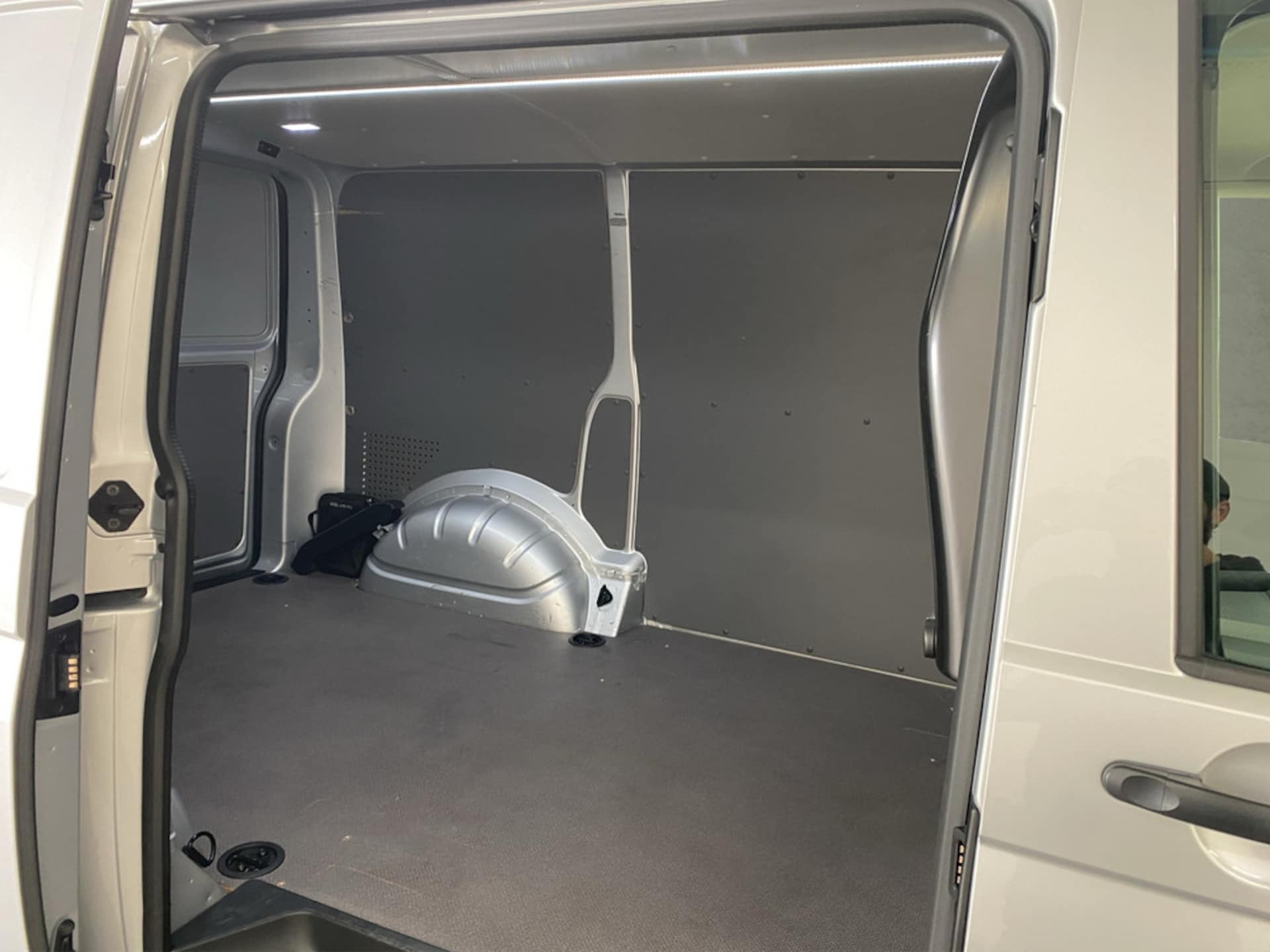 Volkswagen T6.1 Transporter Kasten kurzer Radstand