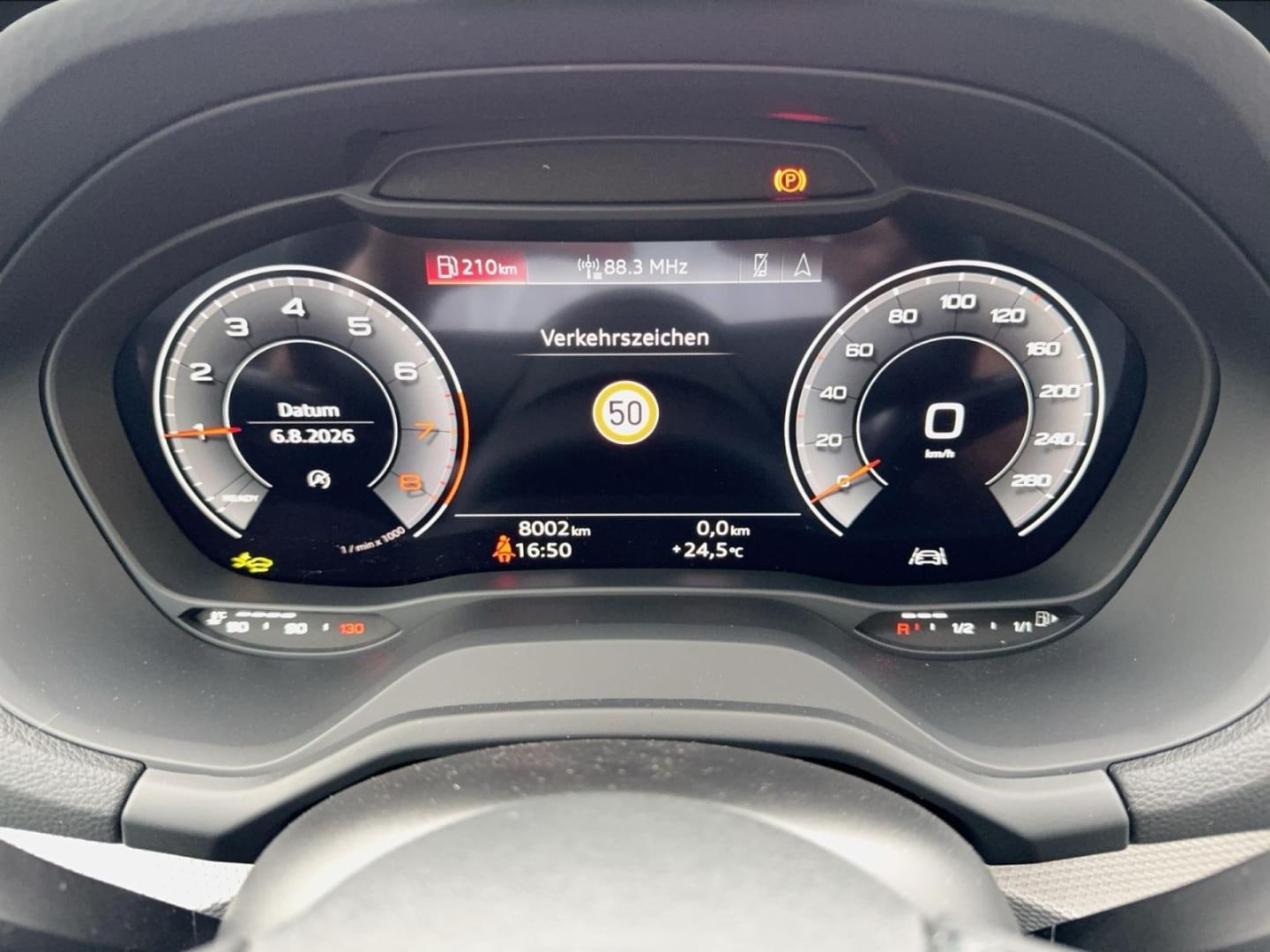 Bild über Audi Q2 advanced 30 TFSI Schaltgetriebe - für weitere Informationen kontaktieren Sie den Audi Partner