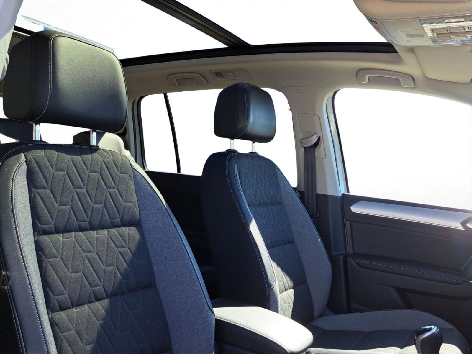 Volkswagen Touran – Bild 4