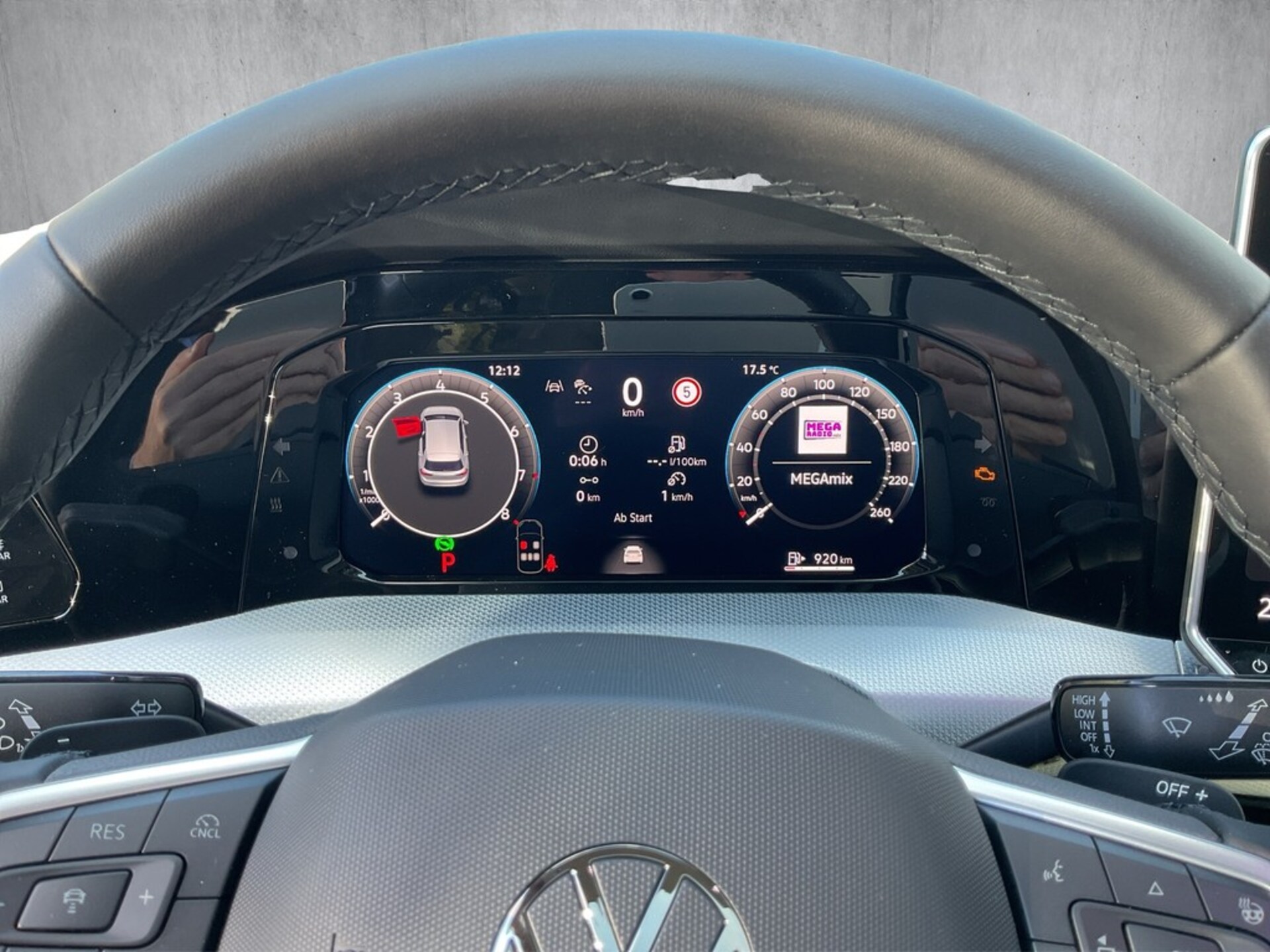 Volkswagen Golf Life