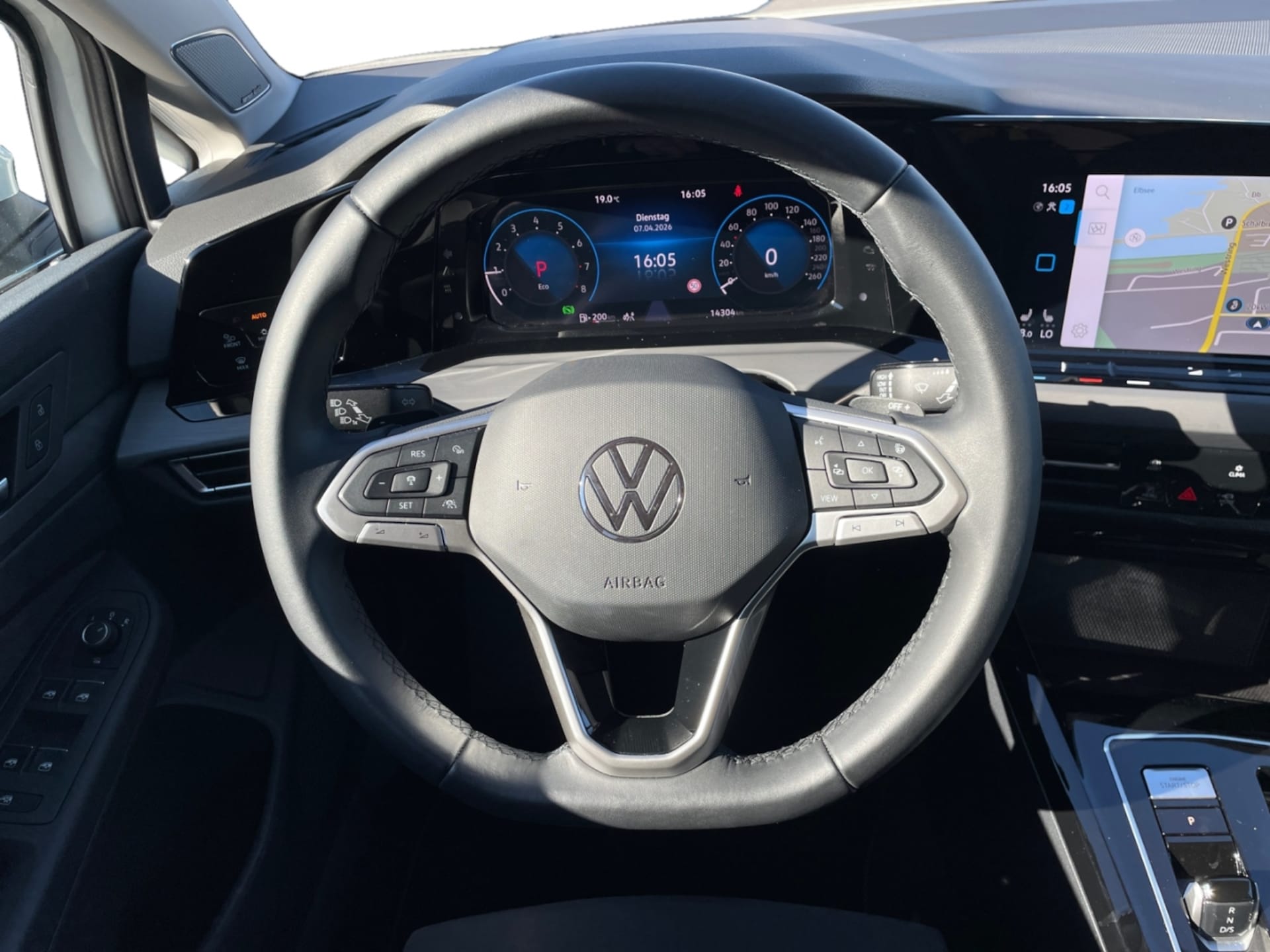 Volkswagen Golf Style