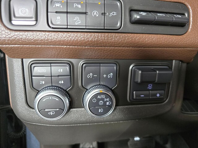 2021 GMC Yukon Denali - Photo 24