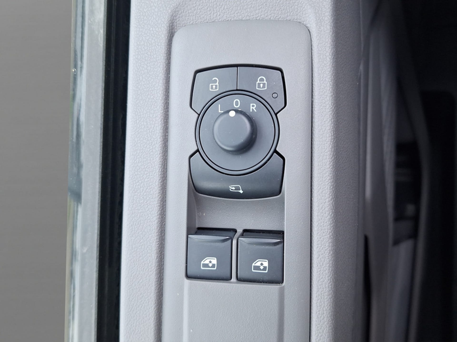 Volkswagen Transporter Kasten langer Radstand