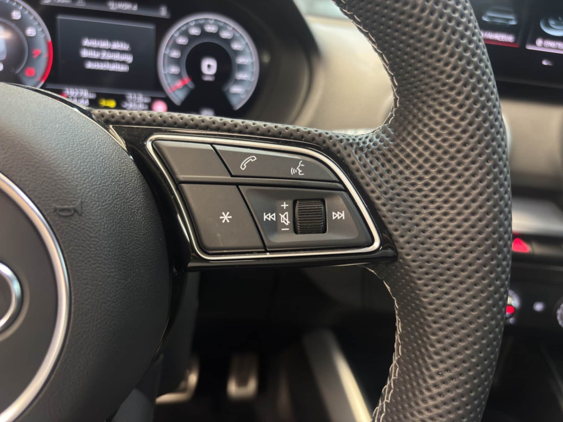 Audi Q2 S line