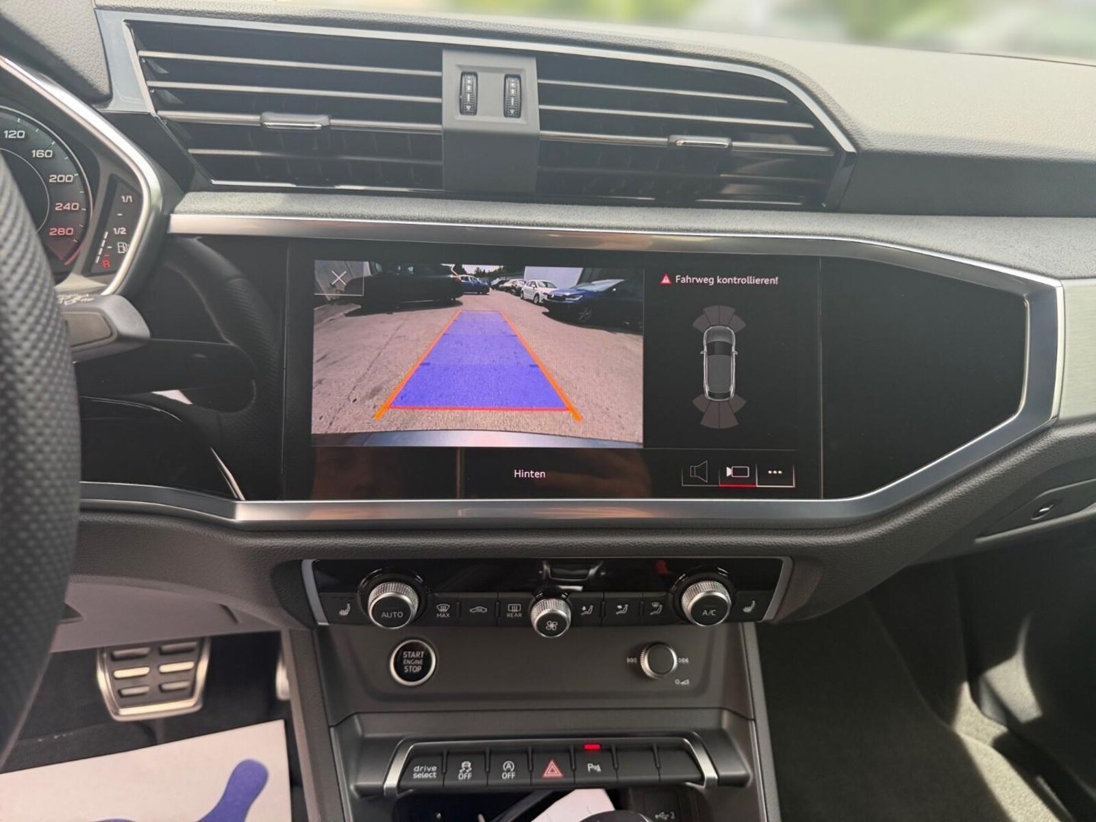 Audi Q3 Sportback – Bild 7
