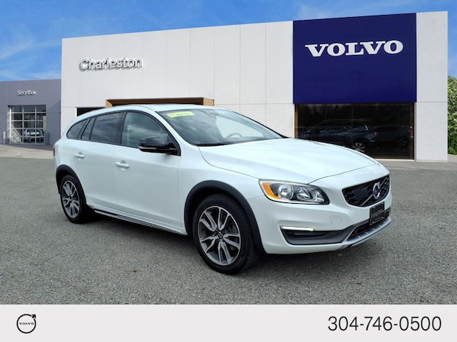 2016 Volvo V60 Cross Country