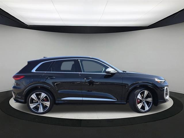 2026 Audi SQ5 Premium Plus - Photo 8