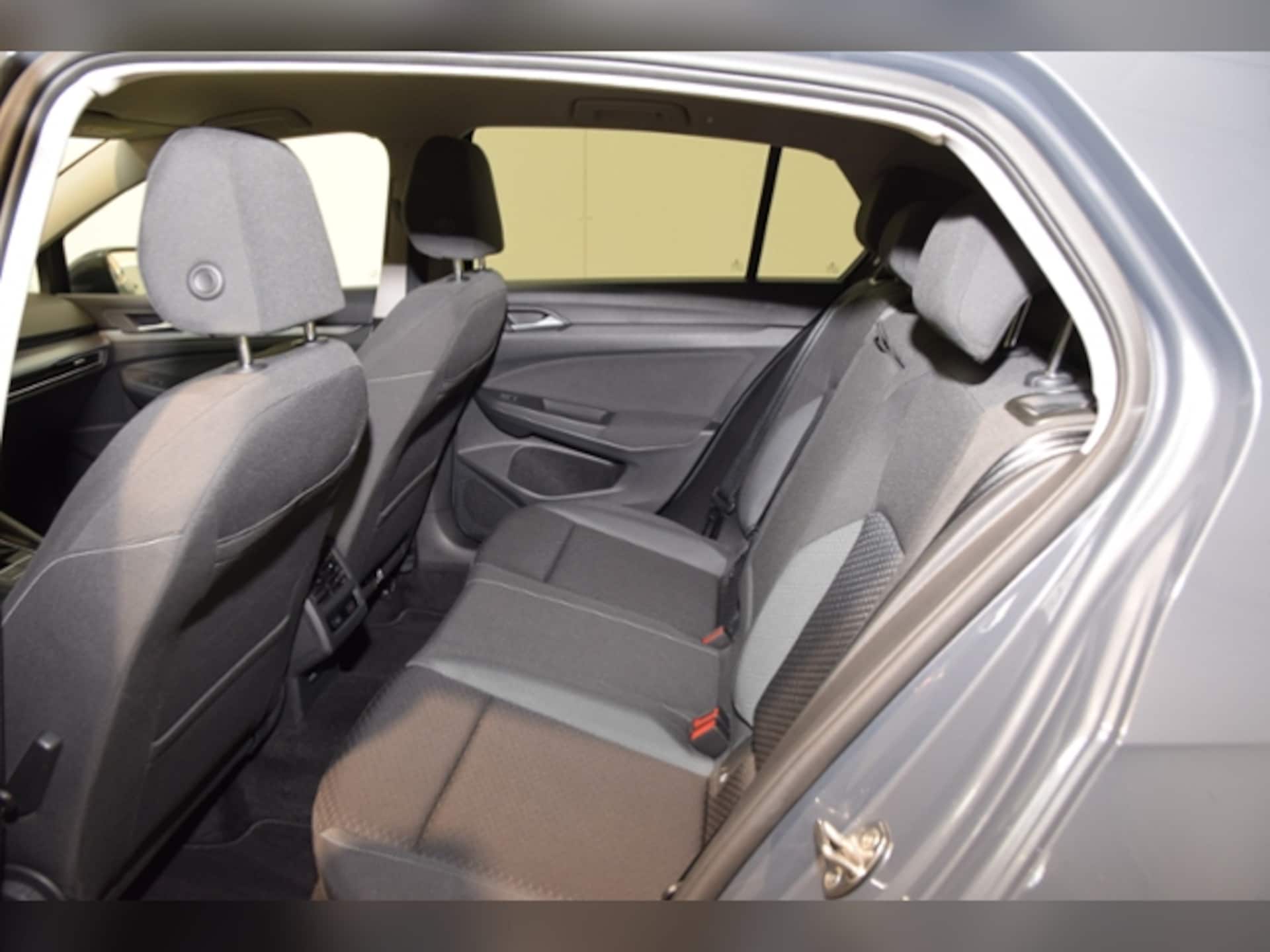 Volkswagen Golf Active