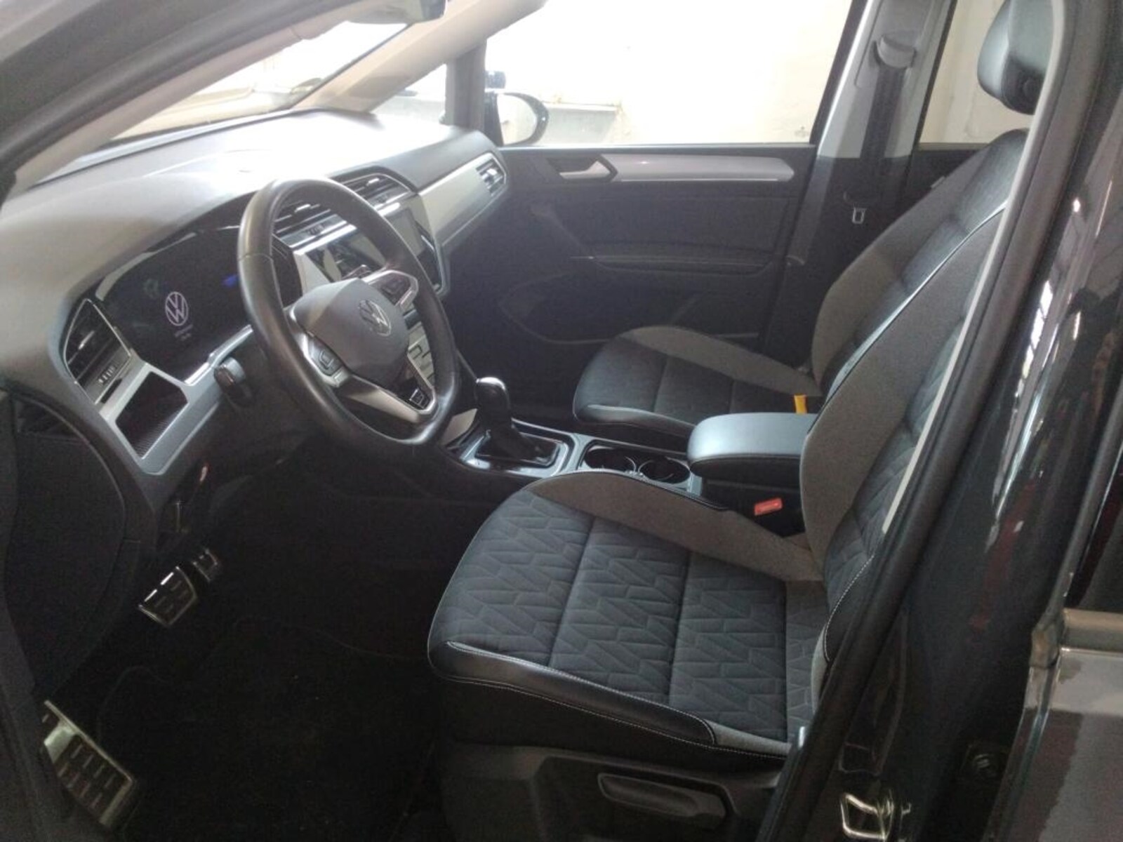 Volkswagen Touran – Bild 8