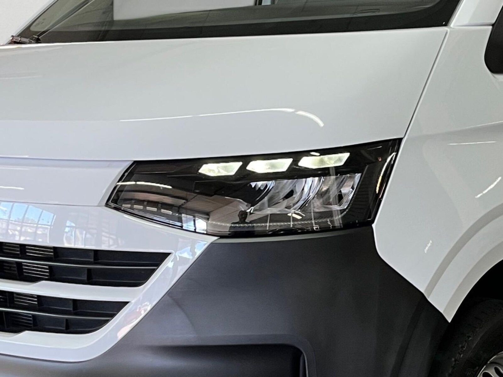 Volkswagen Transporter Kasten langer Radstand – Bild 8