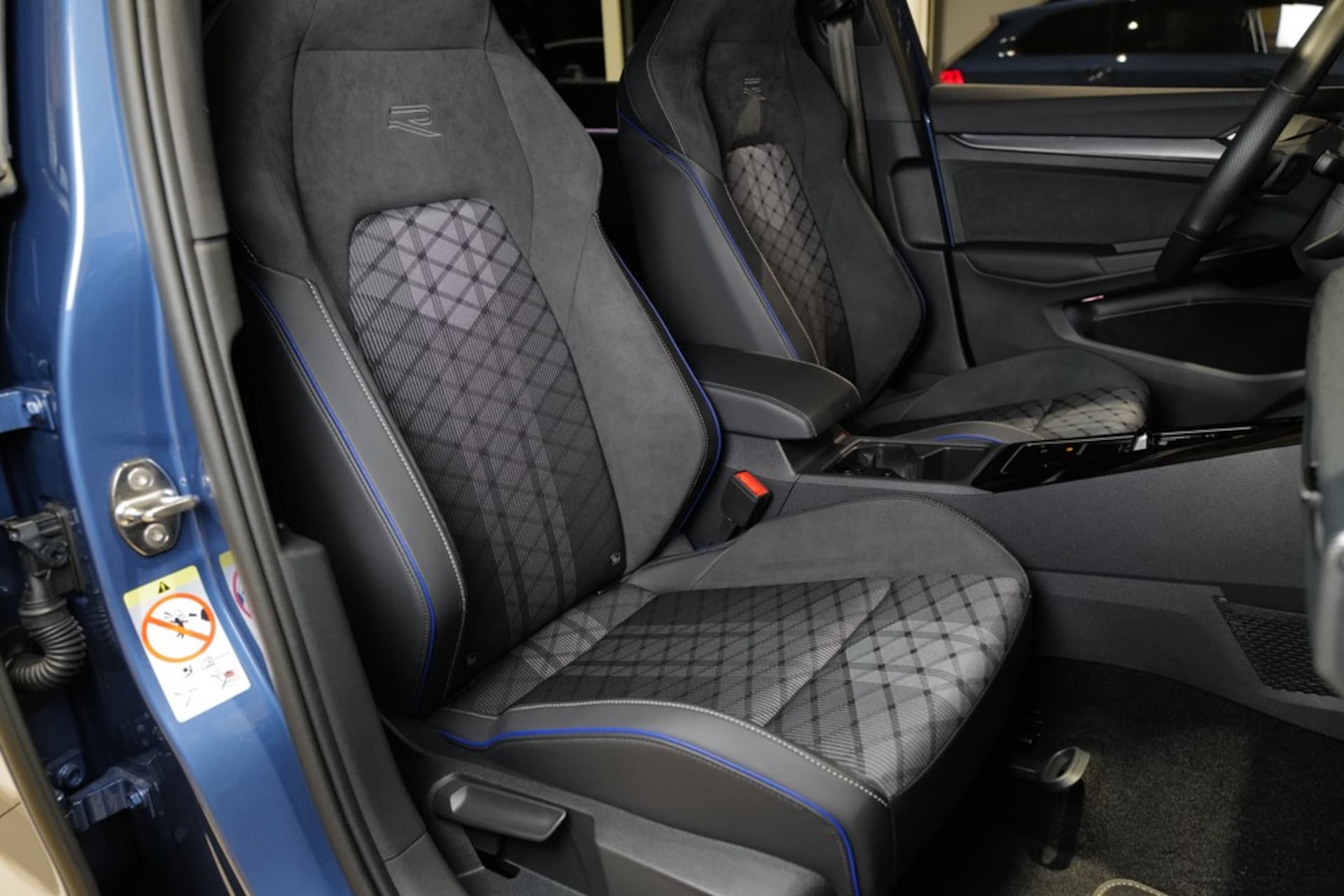 Volkswagen Golf Variant R-Line