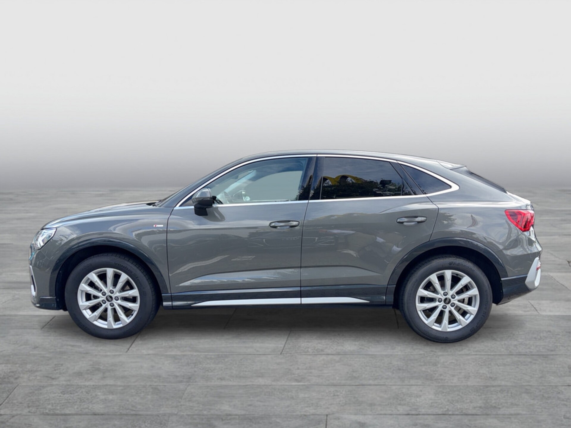 Audi Q3 Sportback S line
