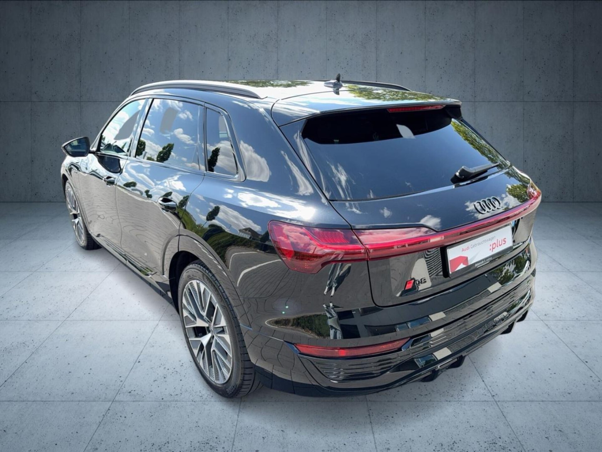 Audi Q8 e-tron S line
