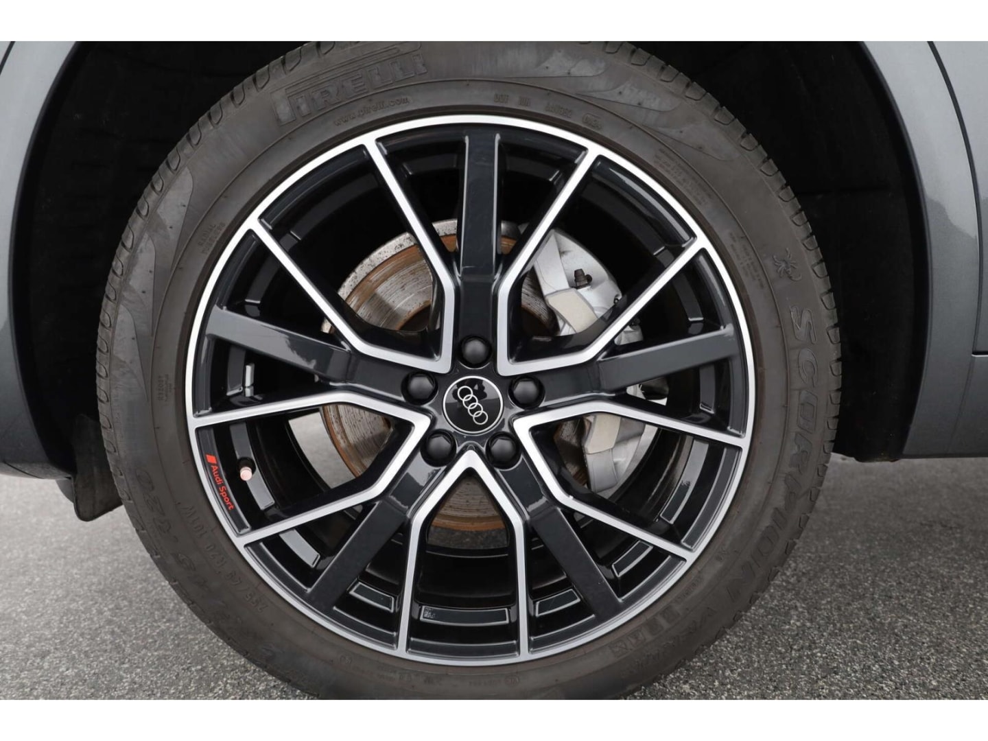 Bild über Audi Q5 45 TFSI quattro S tronic - für weitere Informationen kontaktieren Sie den Audi Partner