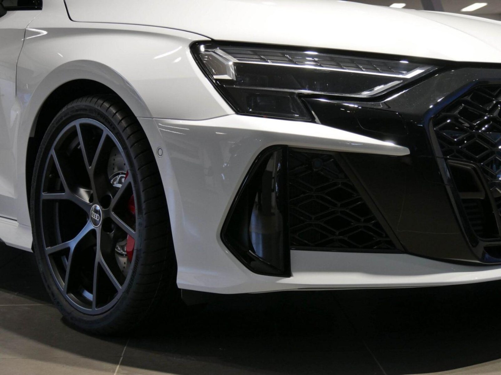 Audi RS 3 Limousine – Bild 5