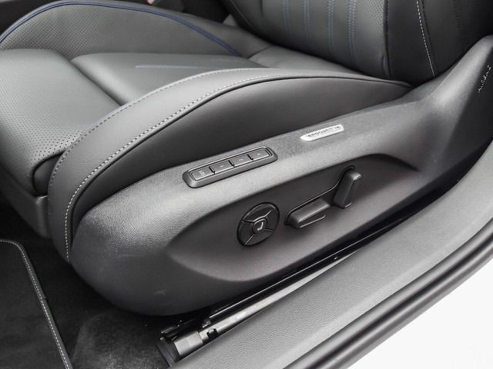 Volkswagen Passat – Bild 22