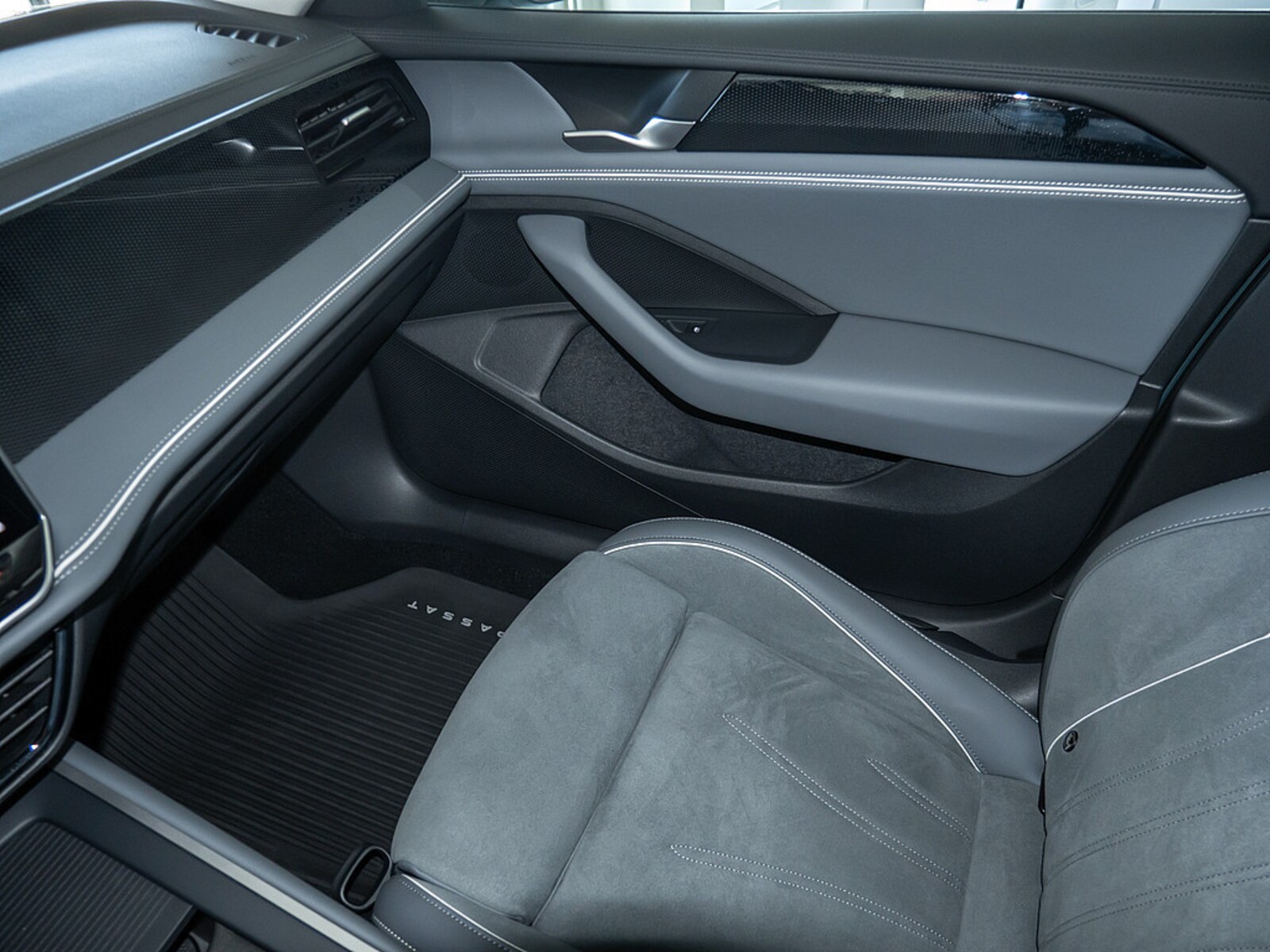 Volkswagen Passat – Bild 14