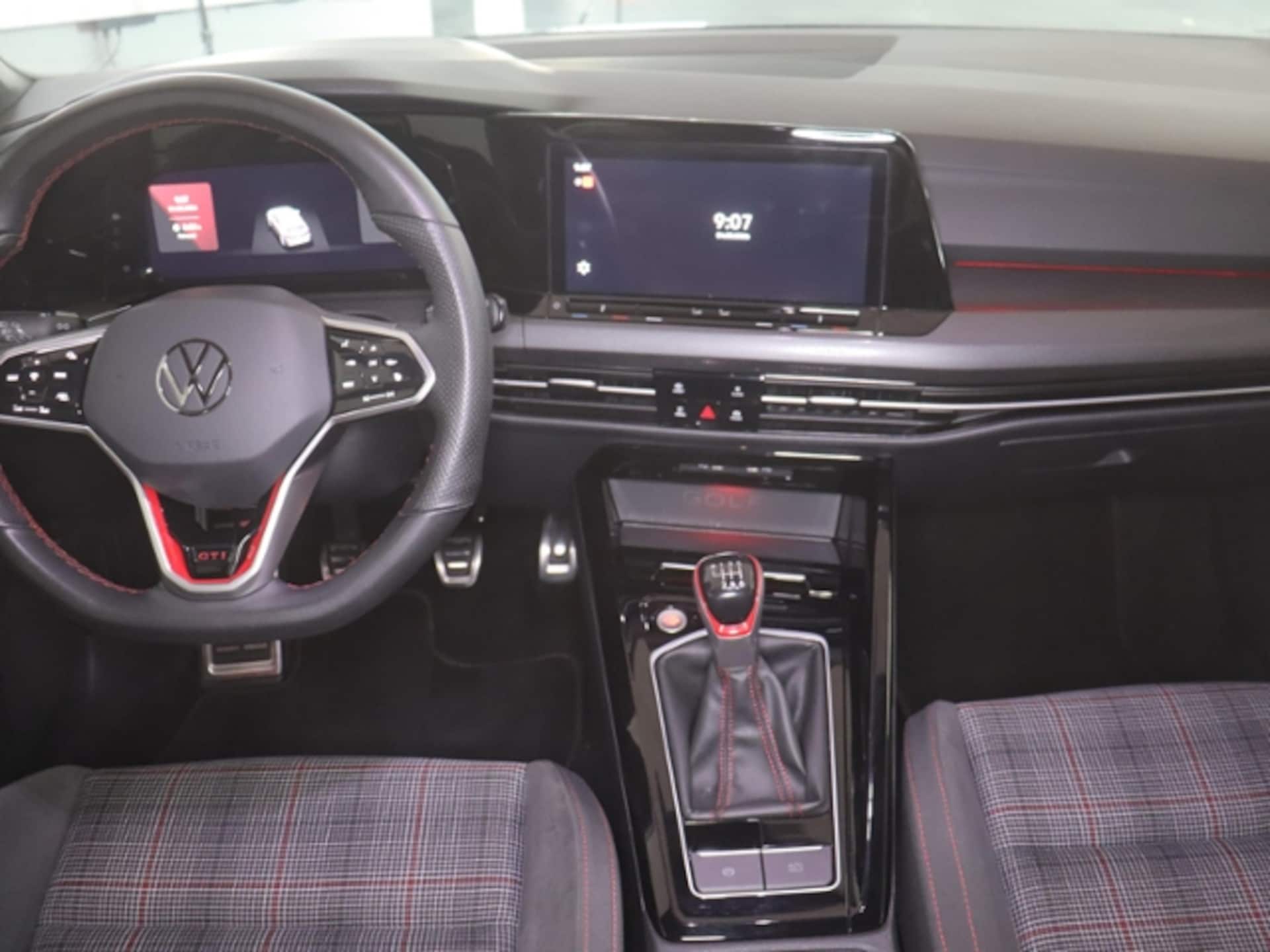 Volkswagen Golf GTI