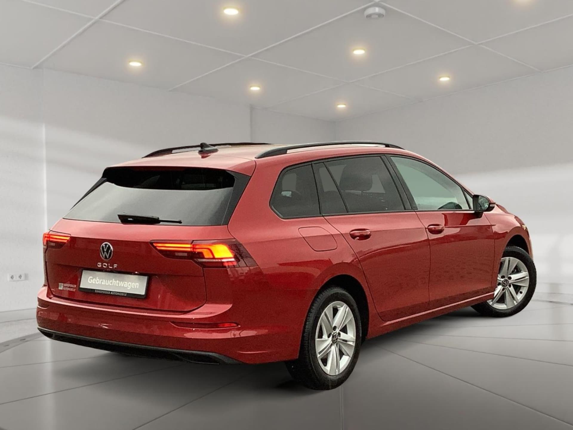 Volkswagen Golf Variant Life