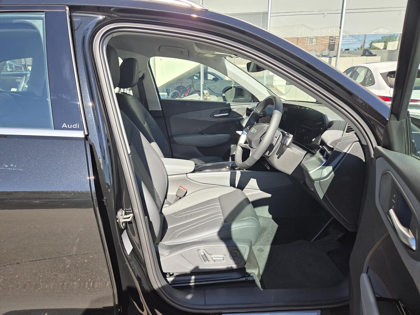 Image about Audi Q3 SUV TFSI 110 kW