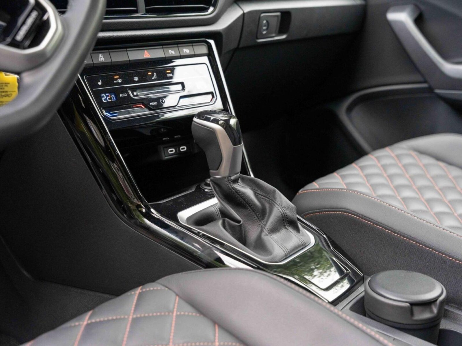 Volkswagen T-Roc Cabriolet – Bild 17