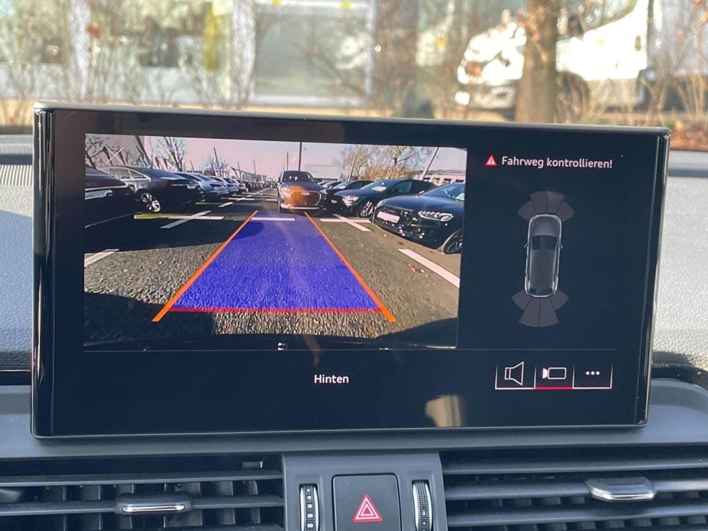 Bild über Audi Q5 40 TDI quattro S tronic - für weitere Informationen kontaktieren Sie den Audi Partner