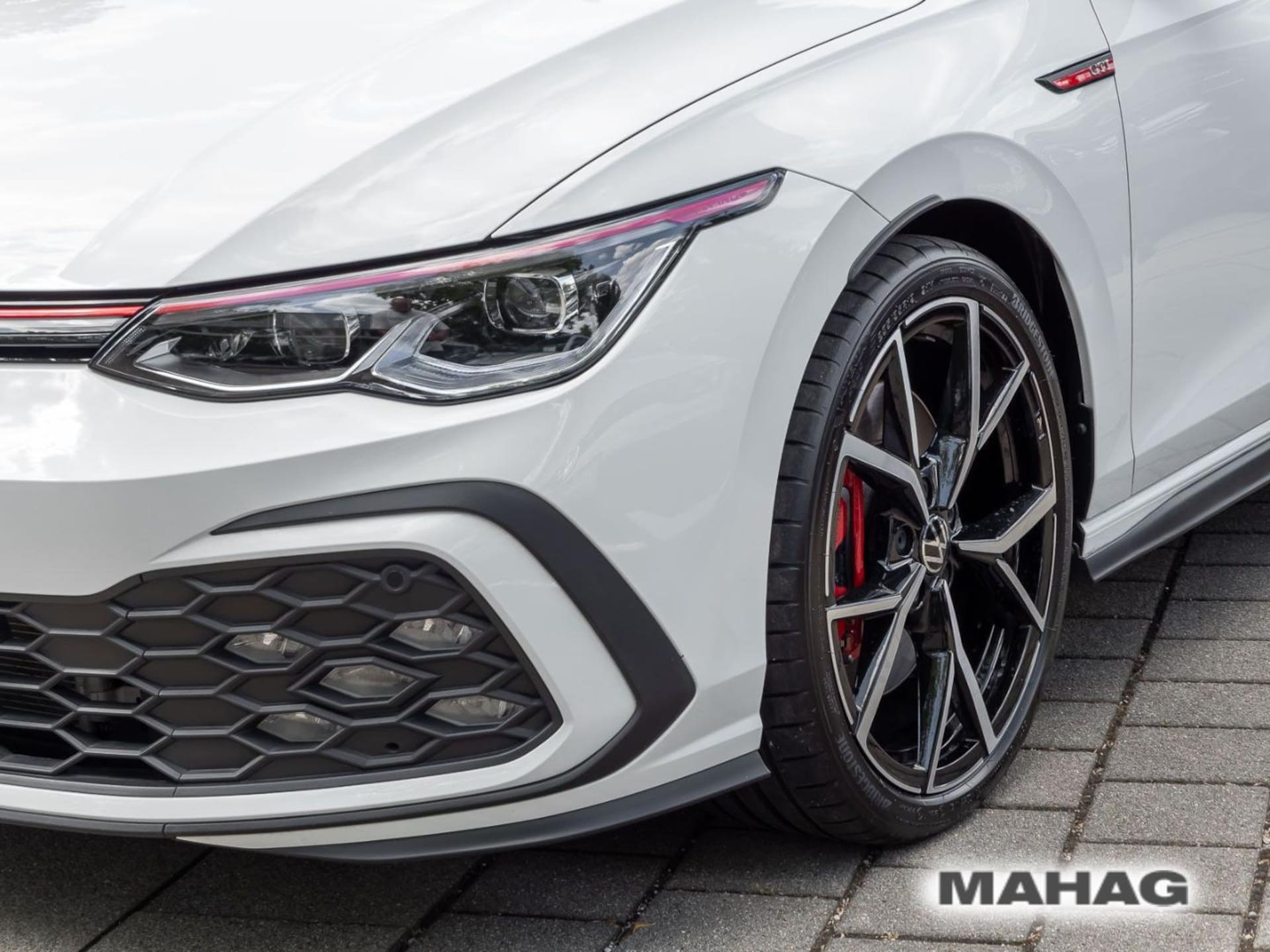 Volkswagen Golf GTI