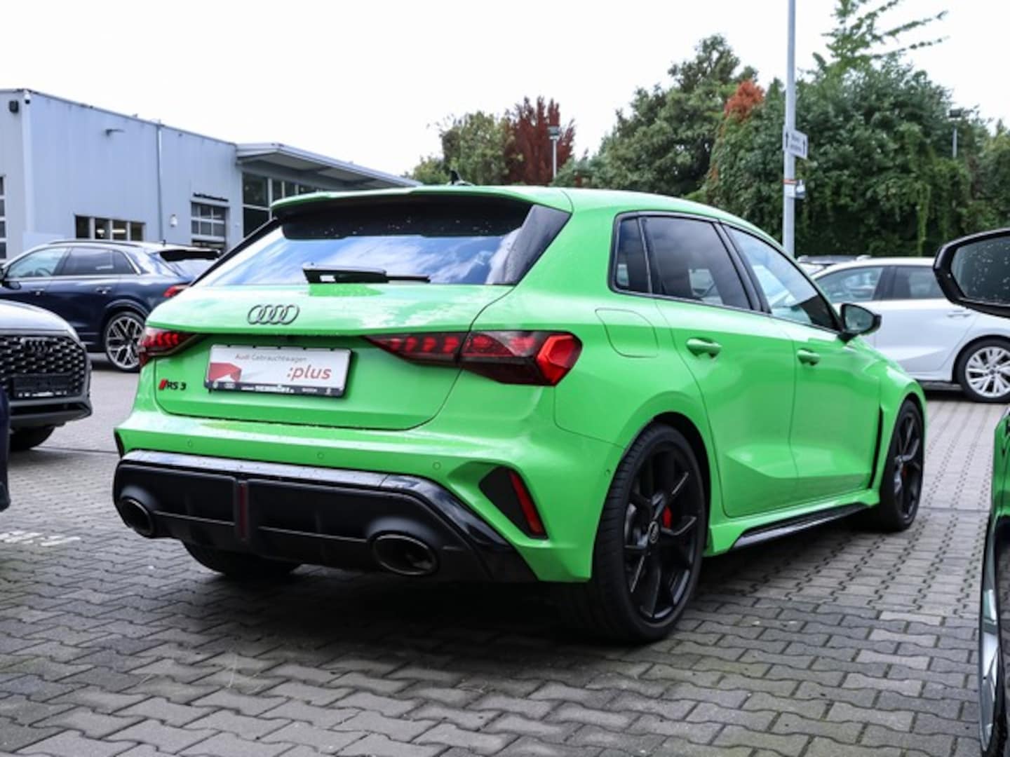 Bild über Audi RS 3 Sportback TFSI quattro 294 kW S tronic - für weitere Informationen kontaktieren Sie den Audi Partner